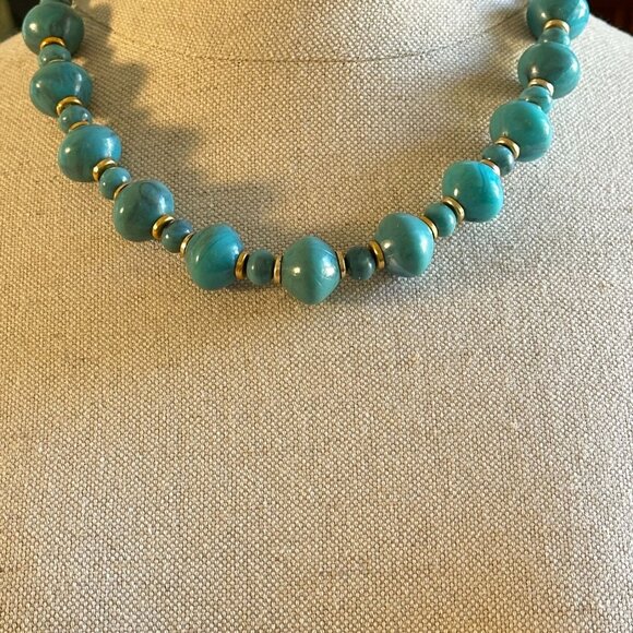 Vintage Turquoise Blue Molded Resin Beaded Necklace 20" With Gold-Tone Spacers - Picture 4 of 5